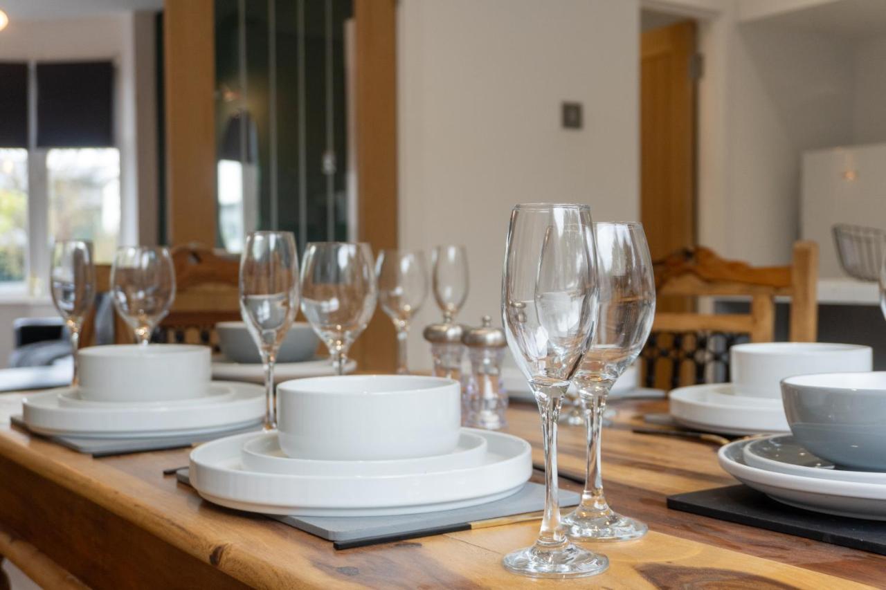 Sheldon House 3 Bed Cosy Home Nr Jlr & Nec Bagian luar foto